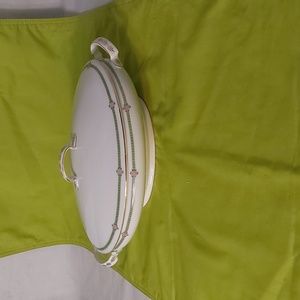 PRINCESS LOUISE BAVARIA VINTAGE COVERED DISH